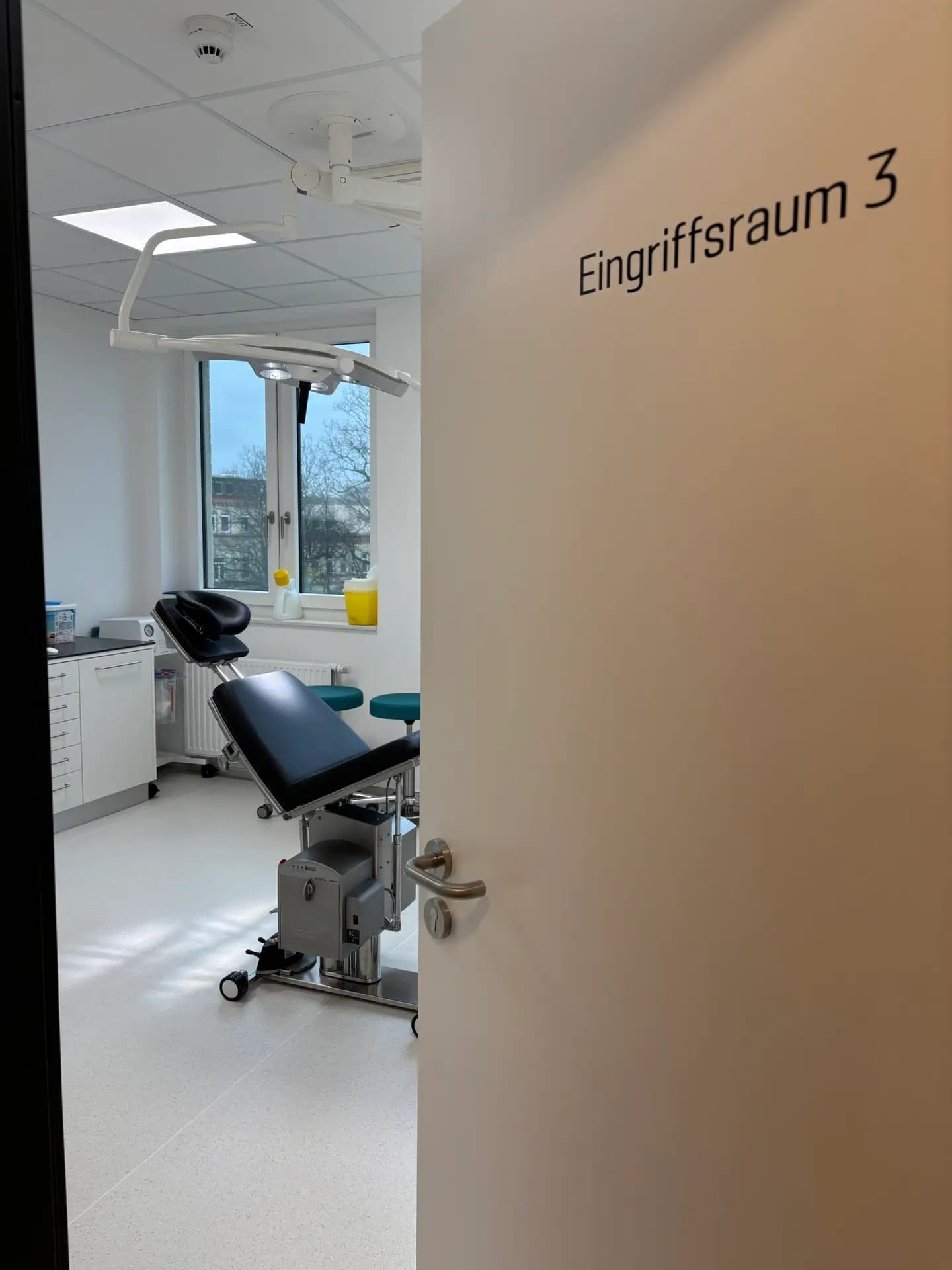 Moderner Behandlungsraum